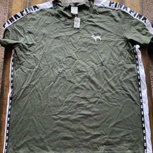 VS PINK Green Logo shirt
